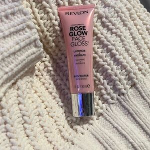 REVLON Rose glow face gloss primer.